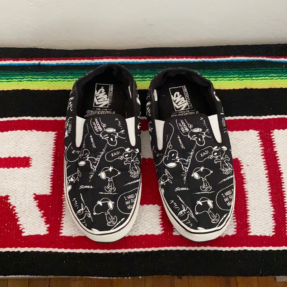 Vans X Peanuts Slippers